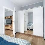 Comfortable One Bedroom Located Near The Old Market Square By Renters Appartement