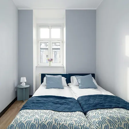 Comfortable One Bedroom Located Near The Old Market Square By Renters * Poznaň