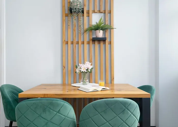 Apartmán Comfortable One Bedroom Located Near The Old Market Square By Renters *