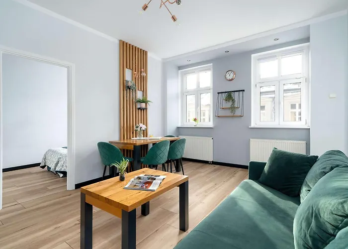 Comfortable One Bedroom Located Near The Old Market Square By Renters Apartmán Poznaň