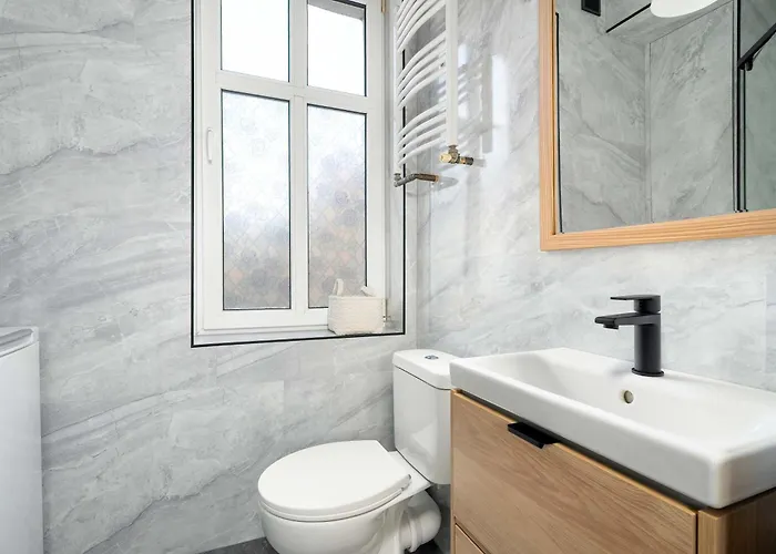 Apartmán Comfortable One Bedroom Located Near The Old Market Square By Renters *